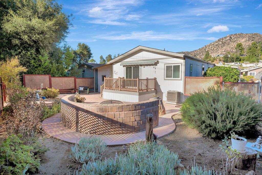 8975 Lawrence Welk Dr 30 Property Photo 25