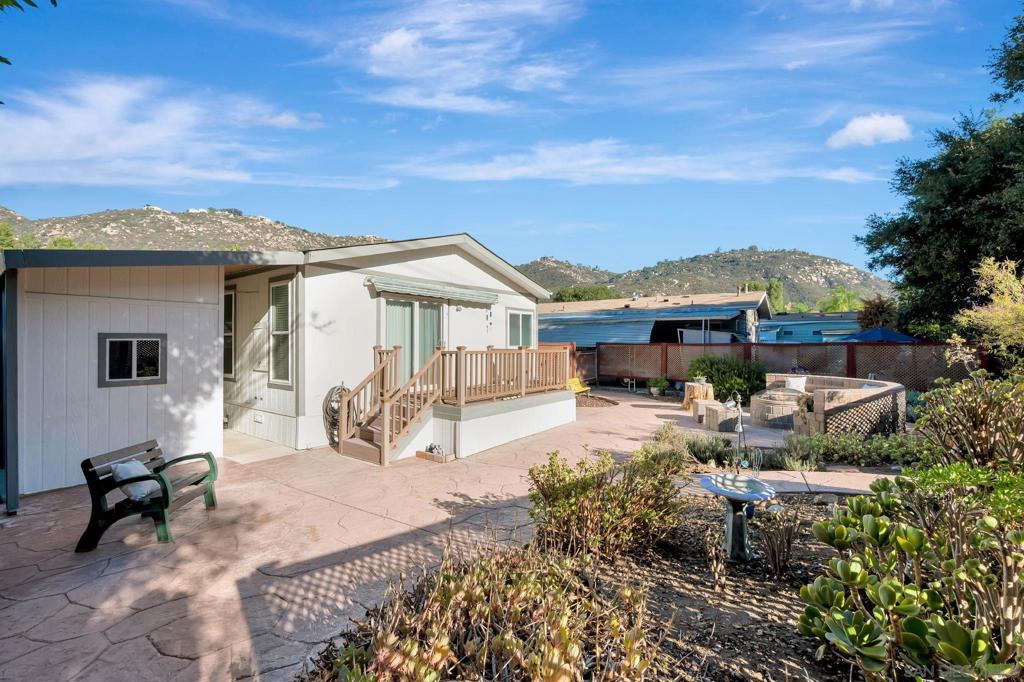 8975 Lawrence Welk Dr 30 Property Photo 28