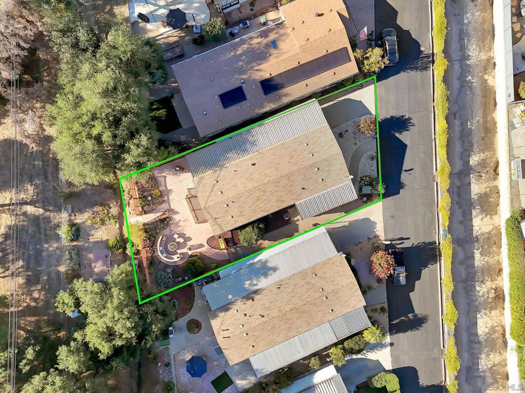 8975 Lawrence Welk Dr 30 Property Photo 42