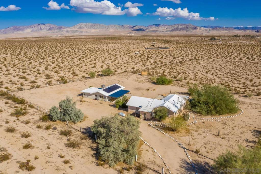 69886 Warren Ln Property Photo 1