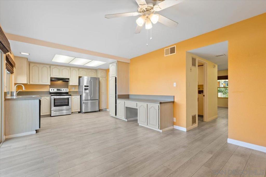 1651 S Juniper St 110 Property Photo 10