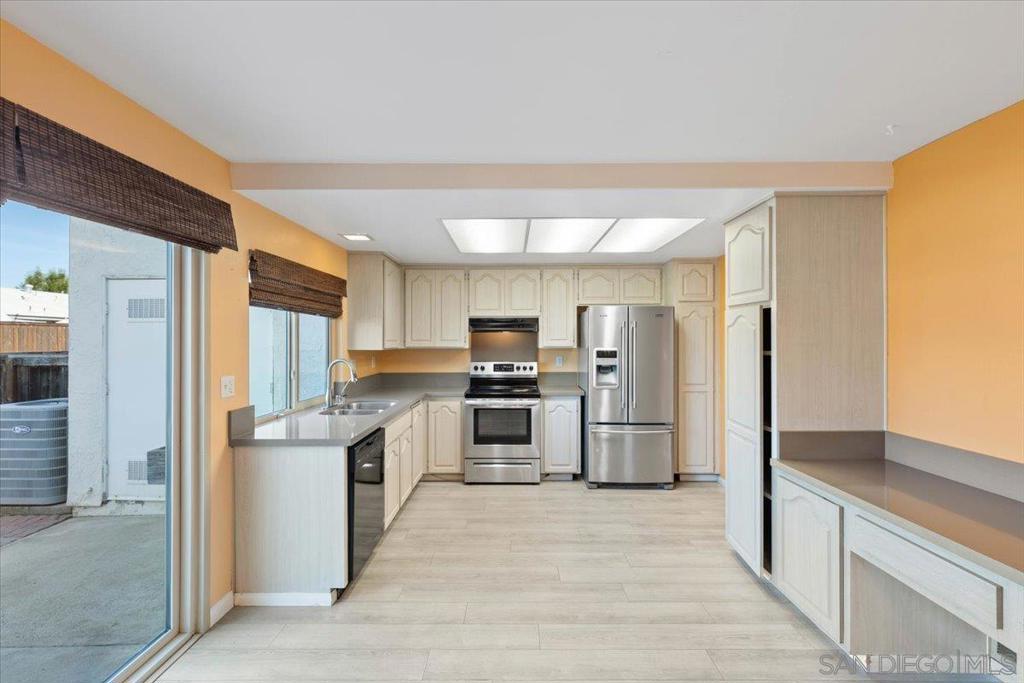 1651 S Juniper St 110 Property Photo 12