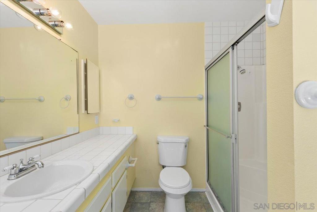 1651 S Juniper St 110 Property Photo 19