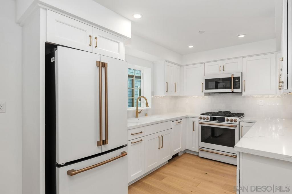 549 Orange Ave Property Photo 5