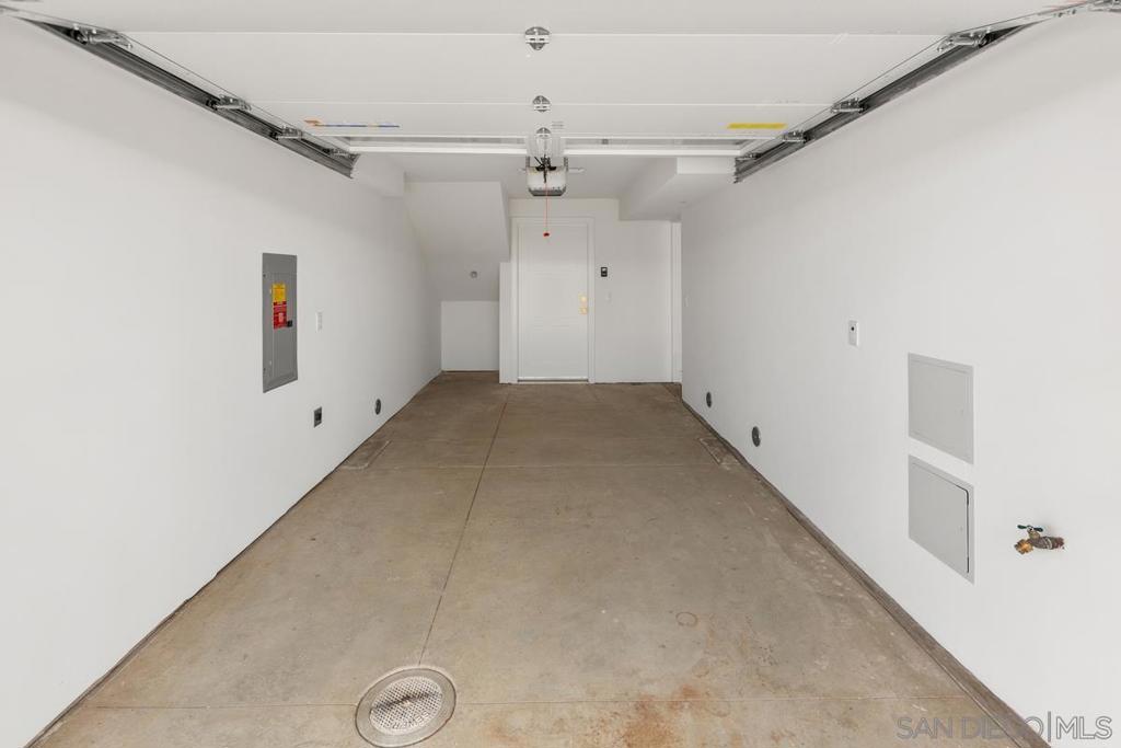 549 Orange Ave Property Photo 29