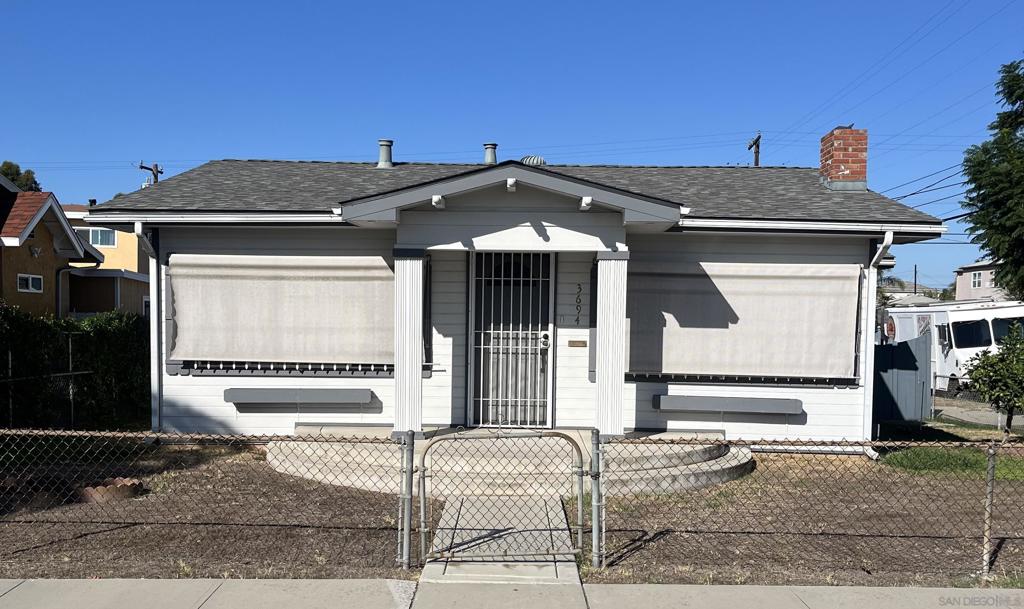 3694 36th St Property Photo 2