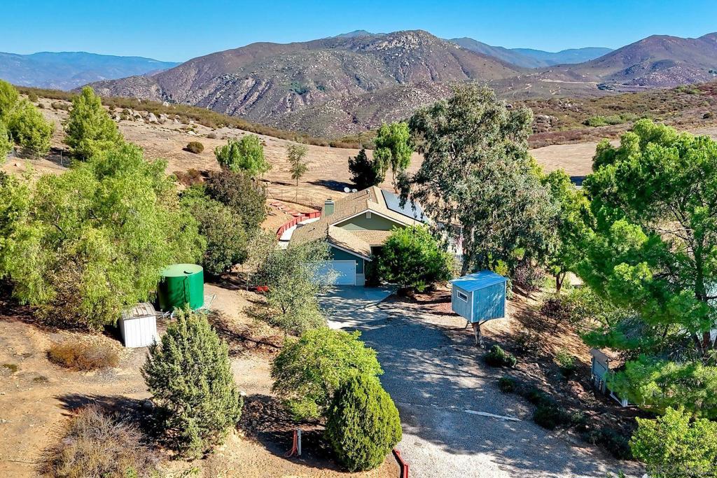 23003 Arjo Lane Property Photo 4