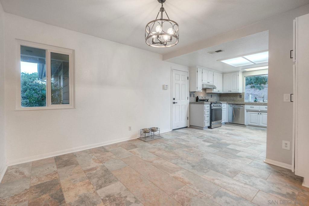 23003 Arjo Lane Property Photo 13