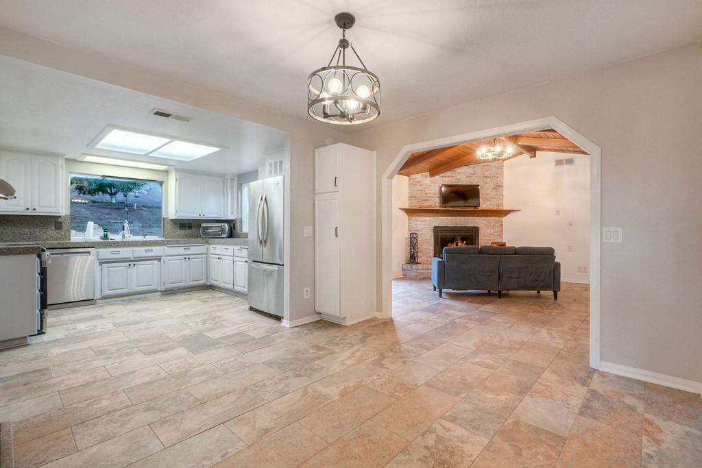 23003 Arjo Lane Property Photo 14