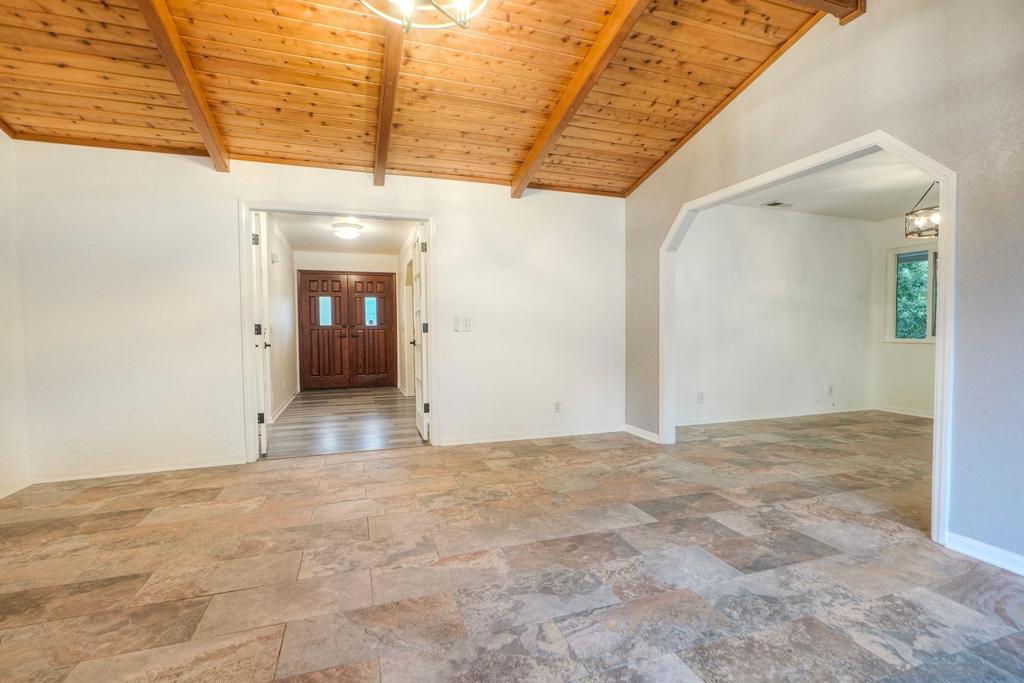 23003 Arjo Lane Property Photo 16