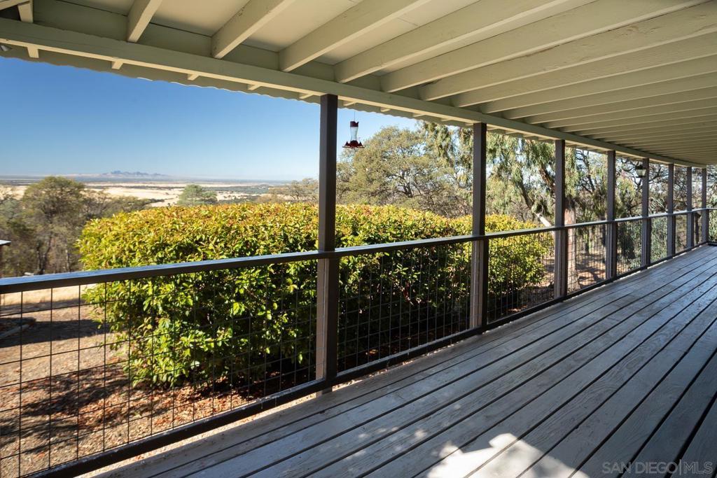 135 Sunny Hills Rd Property Photo 3