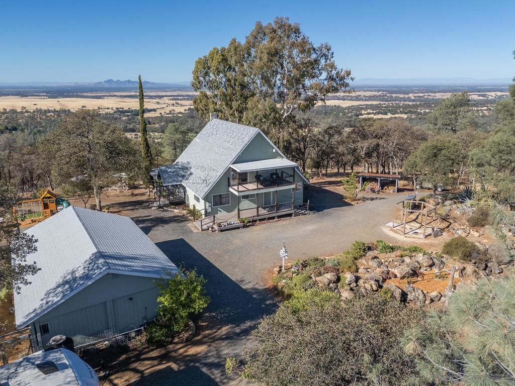 135 Sunny Hills Rd Property Photo 6