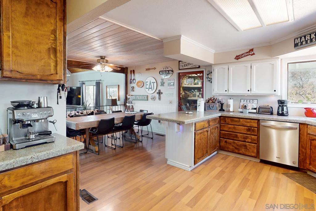 135 Sunny Hills Rd Property Photo 9