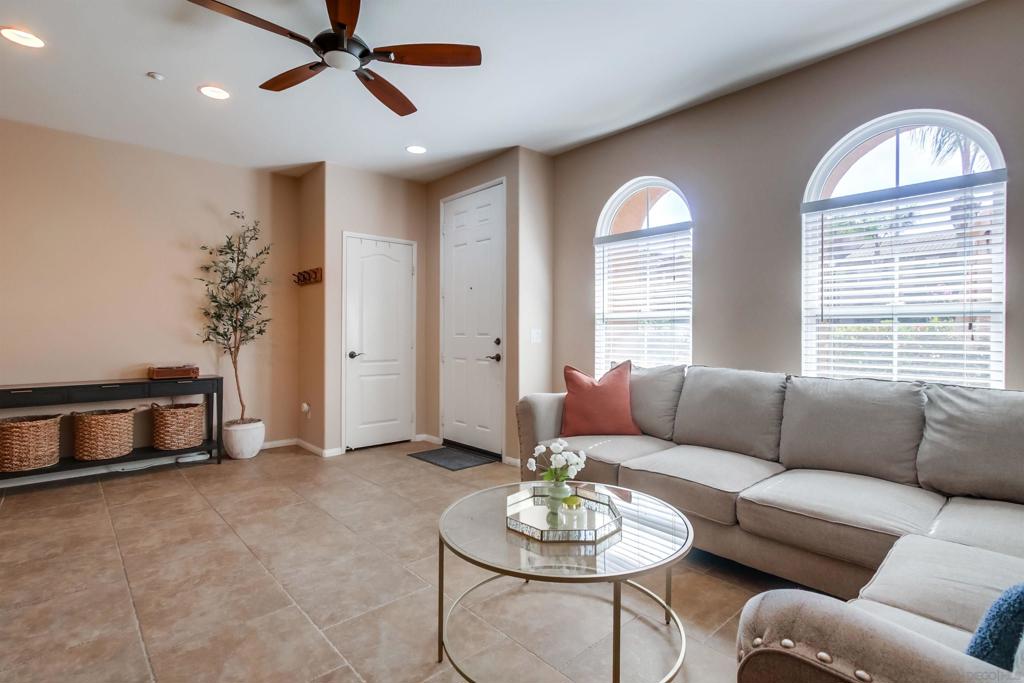 17059 Calle Trevino 5 Property Photo 4