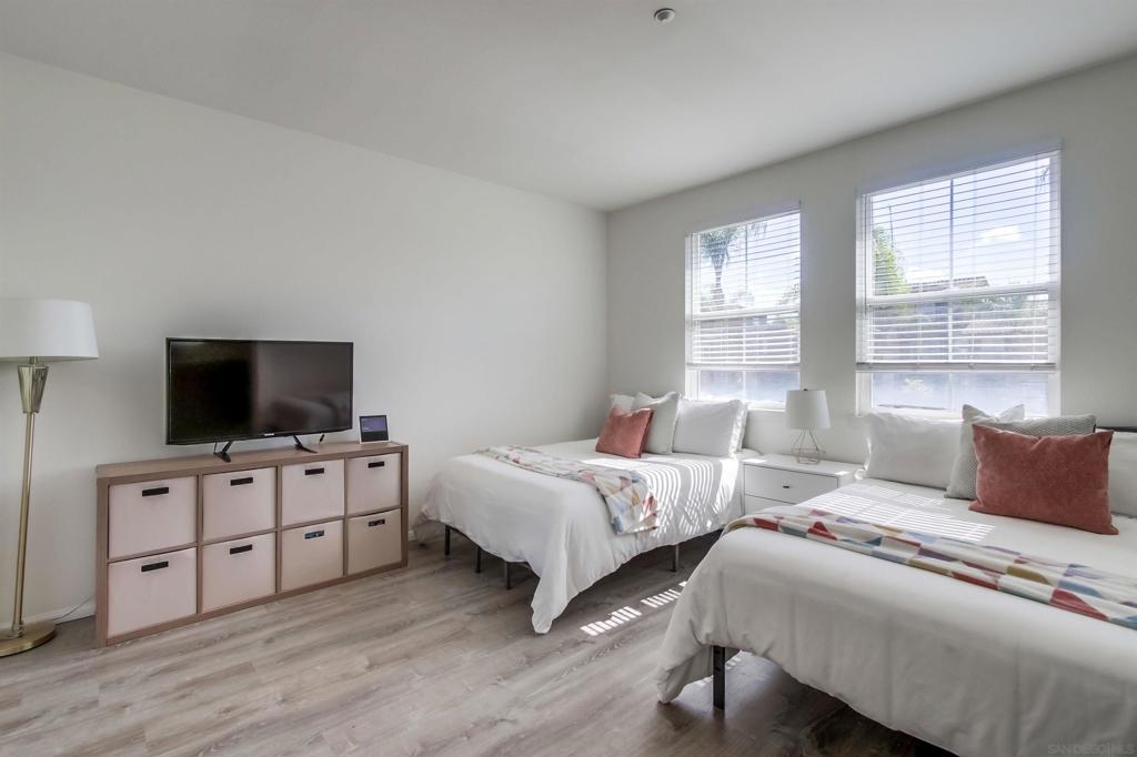 17059 Calle Trevino 5 Property Photo 21