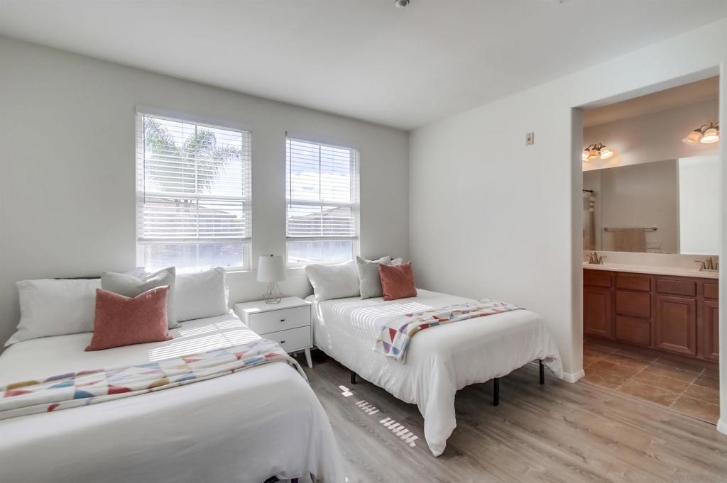 17059 Calle Trevino 5 Property Photo 22