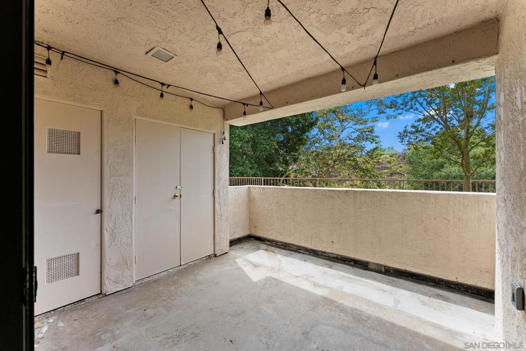 13034 Wimberly Sq 27 Property Photo 6