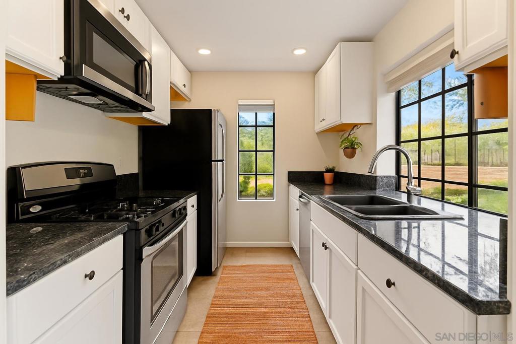 13034 Wimberly Sq 27 Property Photo 7