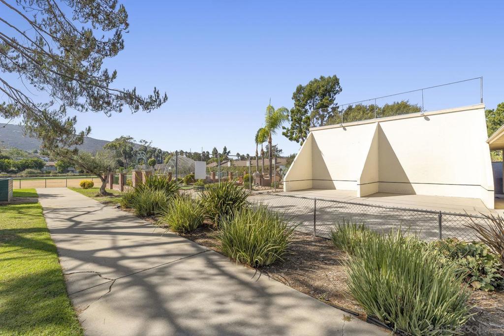 11409 Duenda Rd Property Photo 46