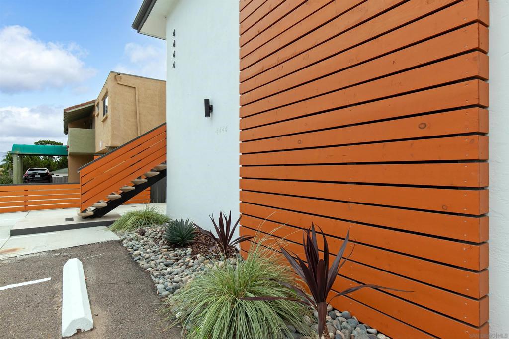 4444 49th Property Photo 29