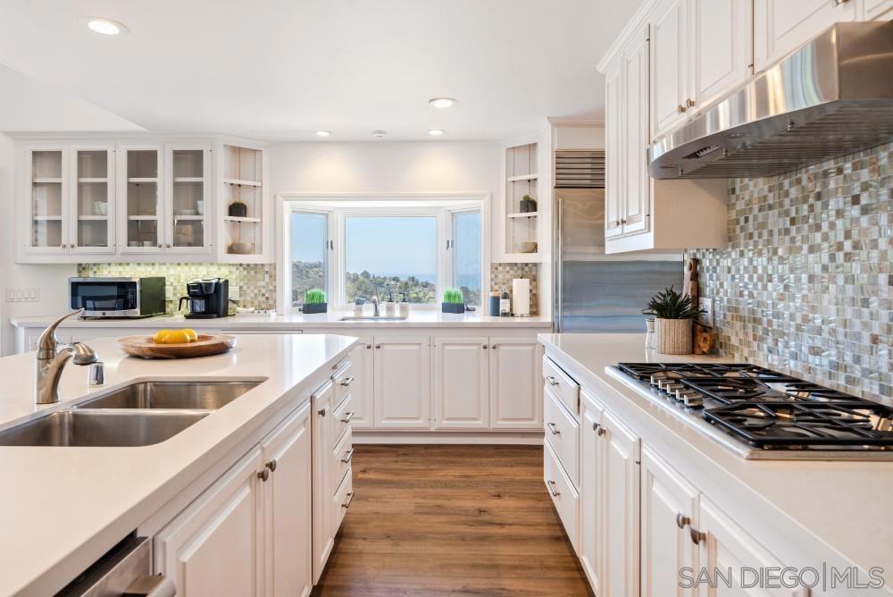 2771 Saint Laurent Pl Property Photo 2