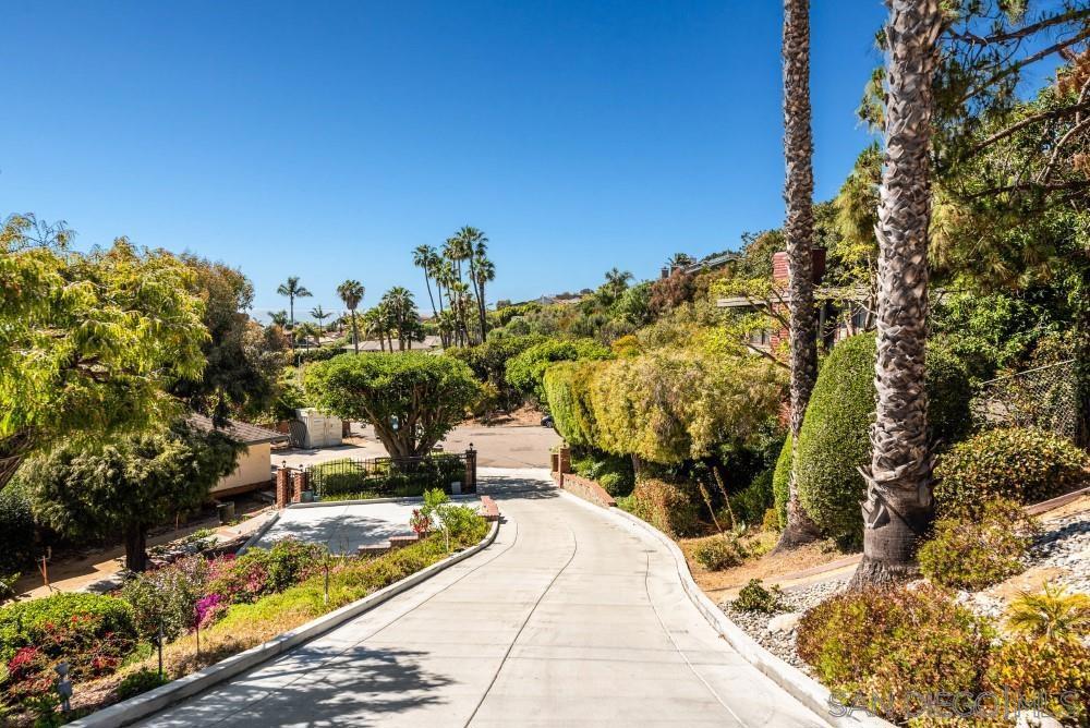 2771 Saint Laurent Pl Property Photo 15