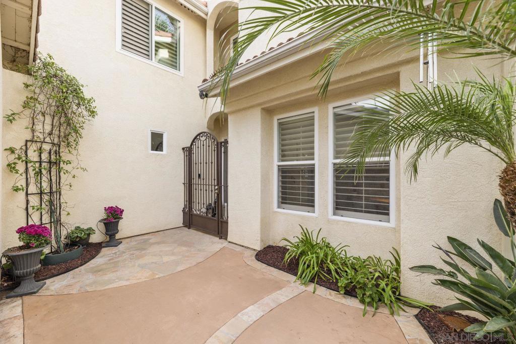 3960 Plateau Pl Property Photo 2