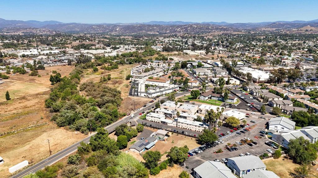 Montecito Rd Property Photo 8