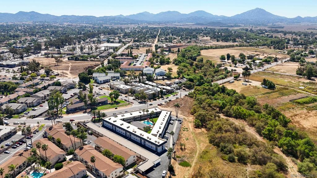 Montecito Rd Property Photo 16