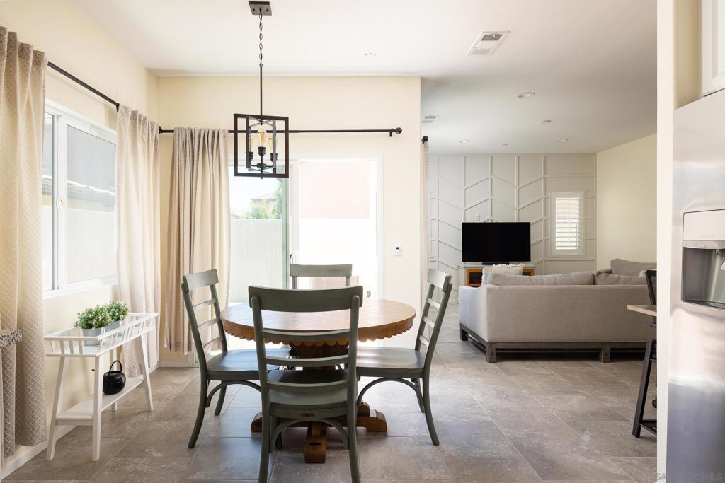 211 Spotted Saddle Way Property Photo 8