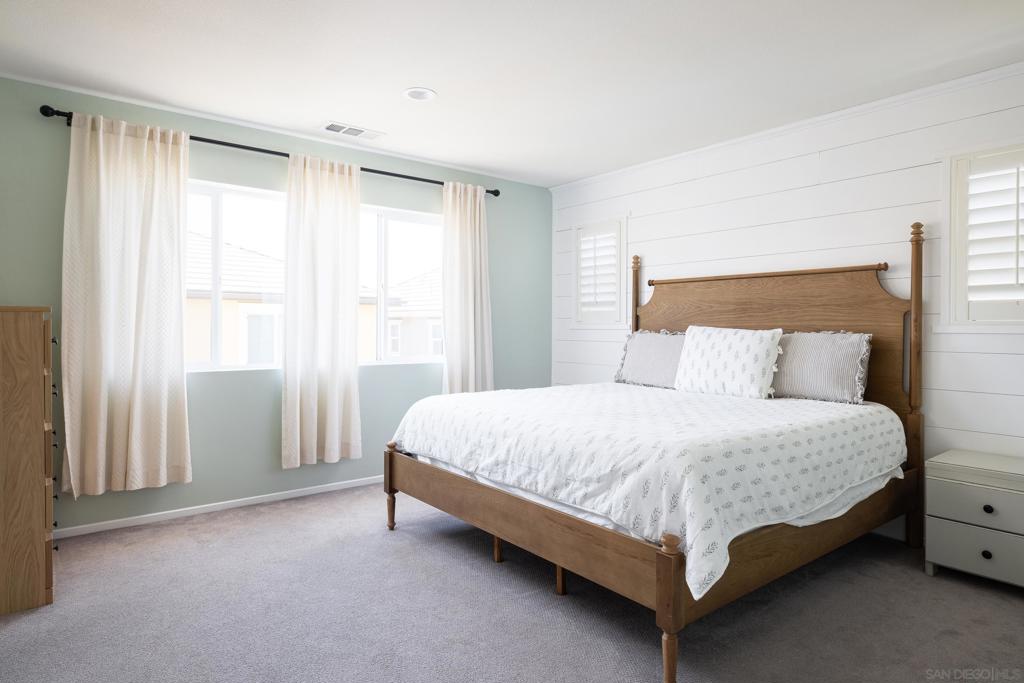 211 Spotted Saddle Way Property Photo 9