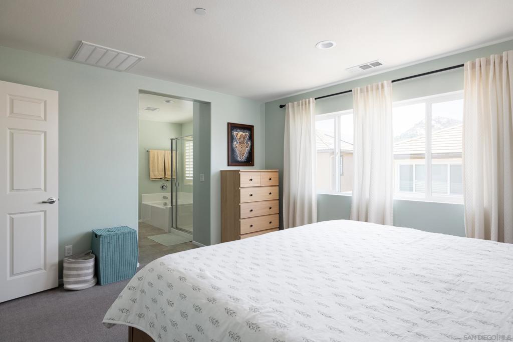 211 Spotted Saddle Way Property Photo 10