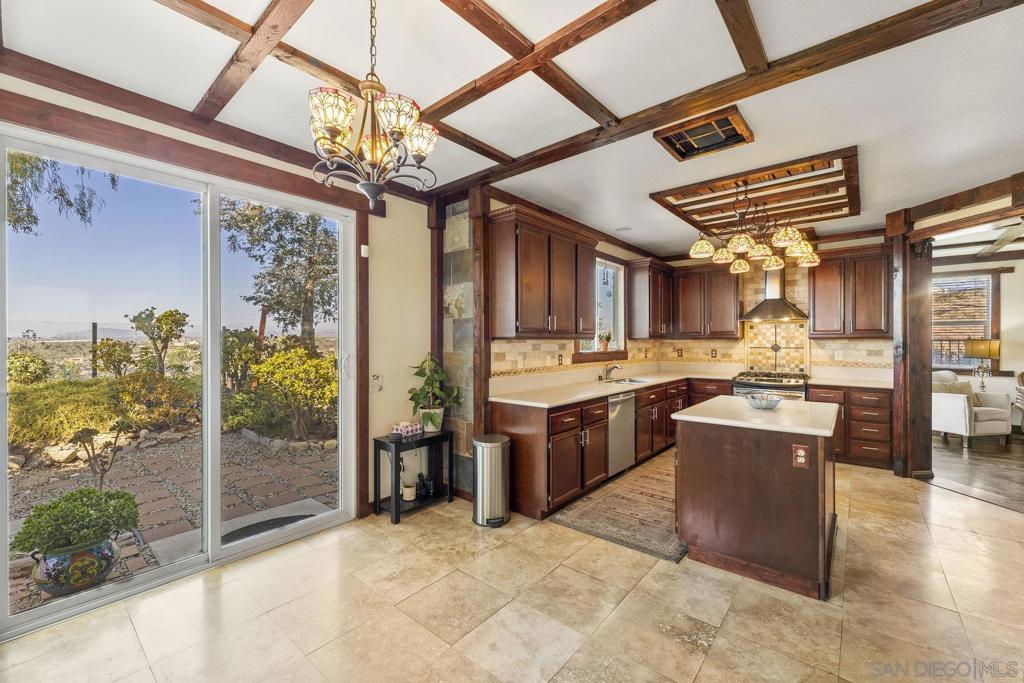 33228 Romance Pl Property Photo 5