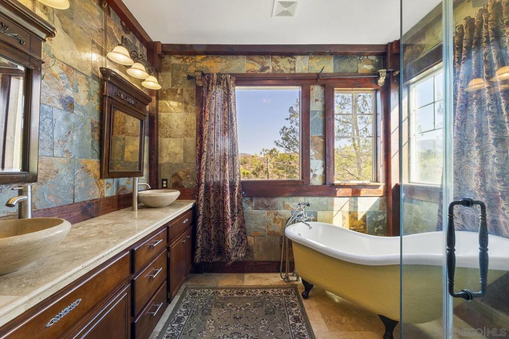 33228 Romance Pl Property Photo 8