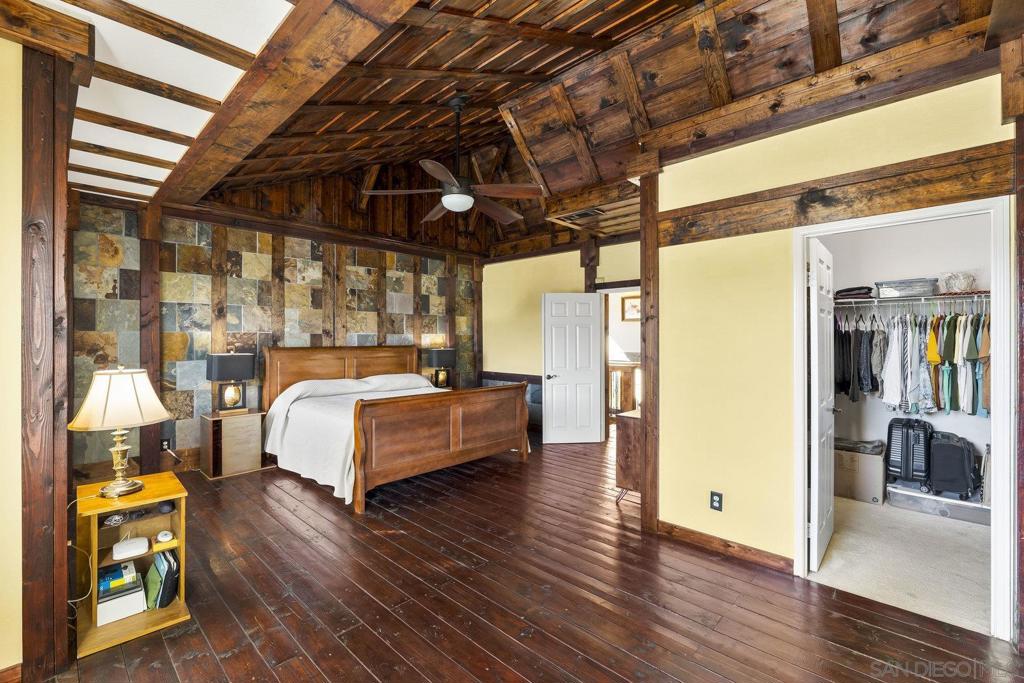 33228 Romance Pl Property Photo 44