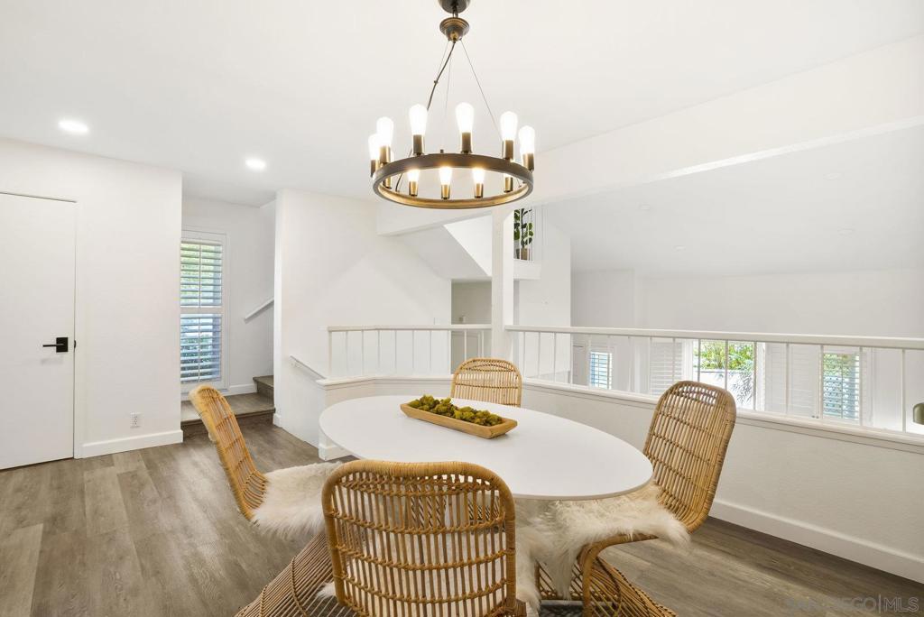 3275 Caminito Eastbluff 203 Property Photo 10