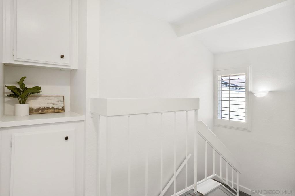 3275 Caminito Eastbluff 203 Property Photo 24