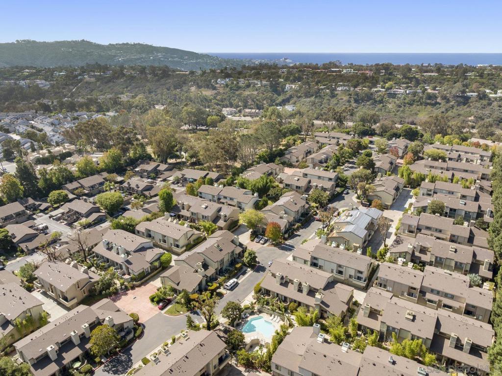 3275 Caminito Eastbluff 203 Property Photo 40