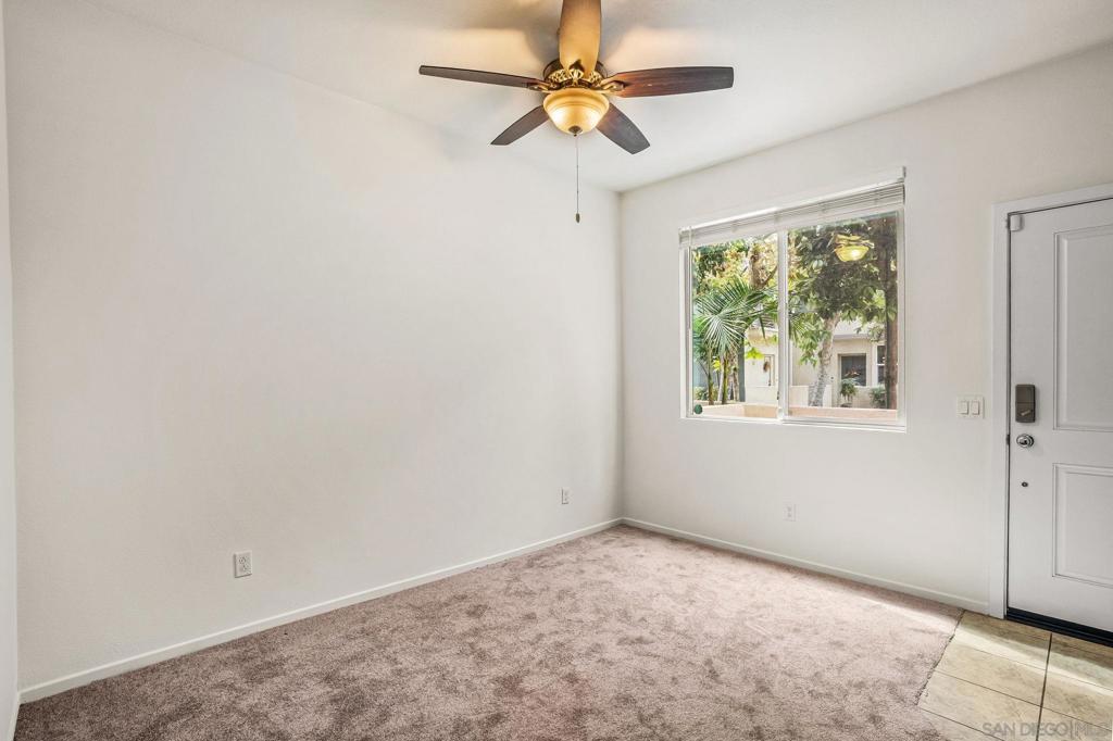 225 Royal Glen 408 Property Photo 4