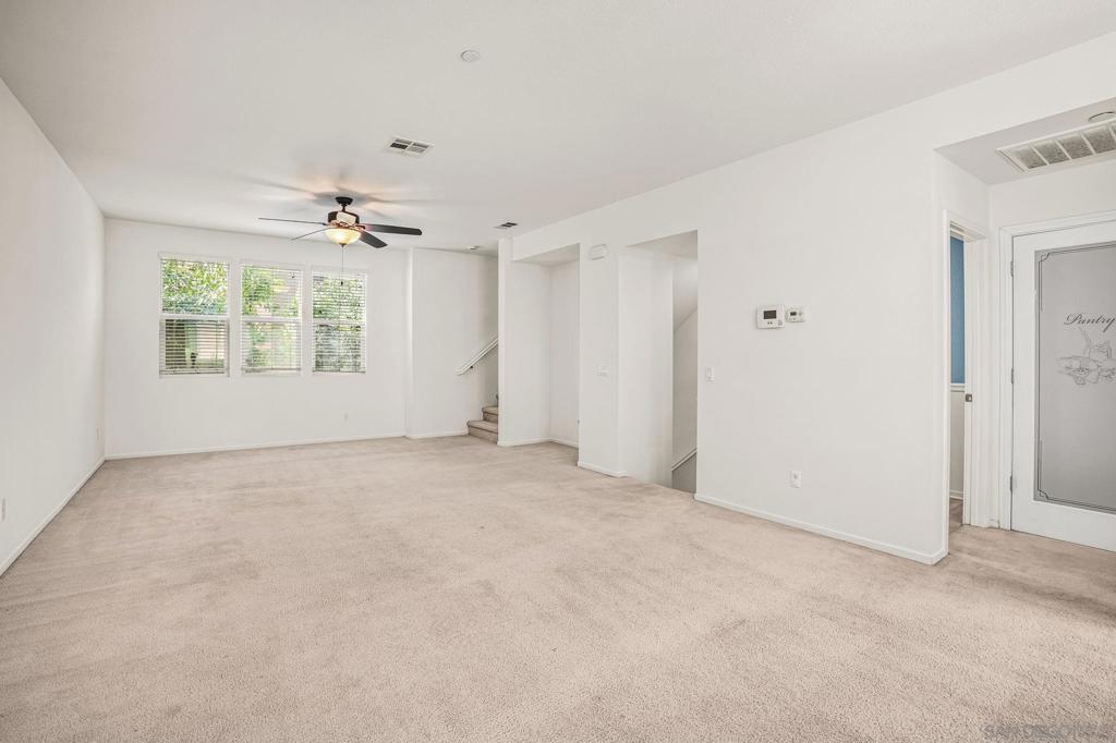 225 Royal Glen 408 Property Photo 7