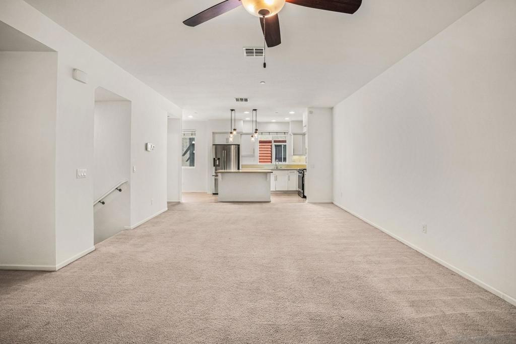 225 Royal Glen 408 Property Photo 10