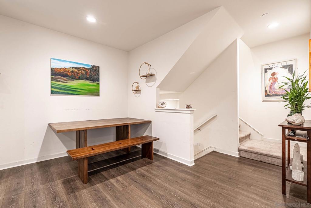 320 Waverunner Ct Property Photo 9