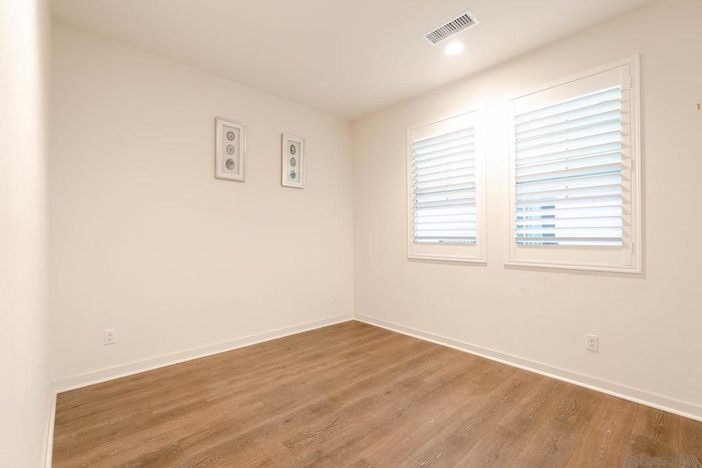 320 Waverunner Ct Property Photo 18