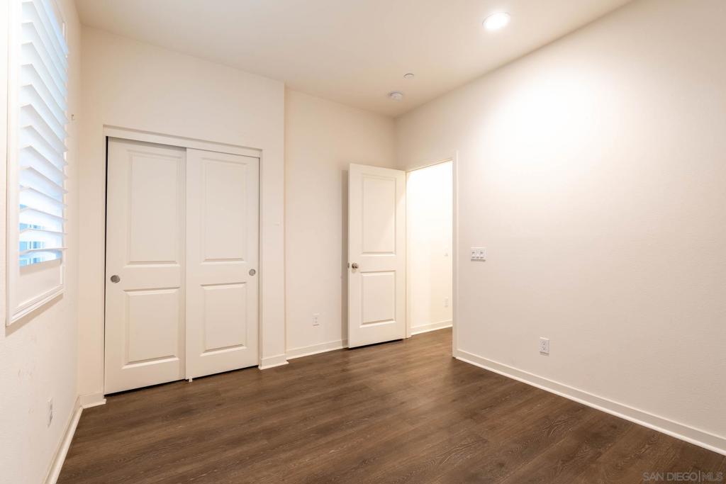 320 Waverunner Ct Property Photo 19