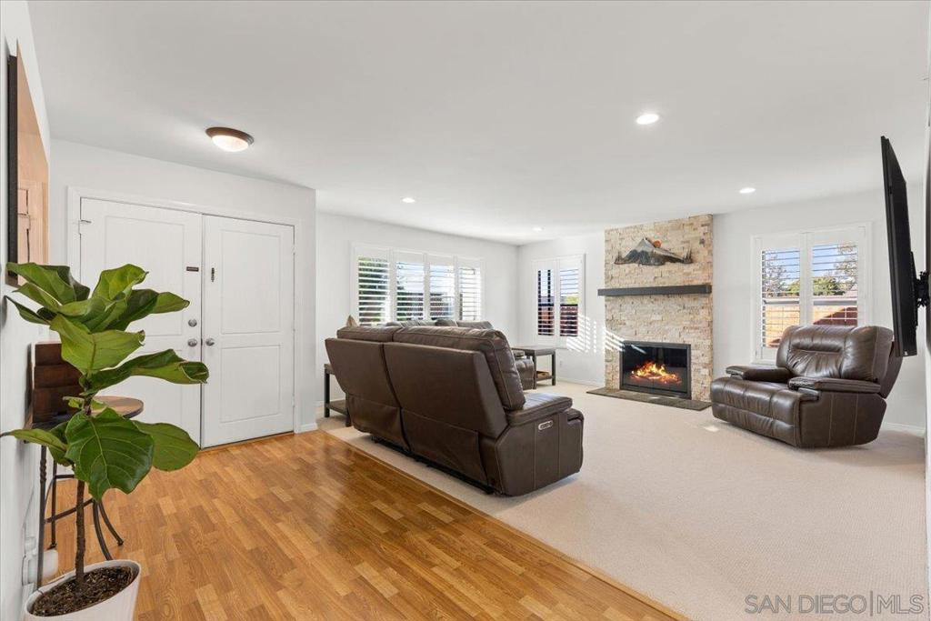 12431 Ridgeton Dr Property Photo 14