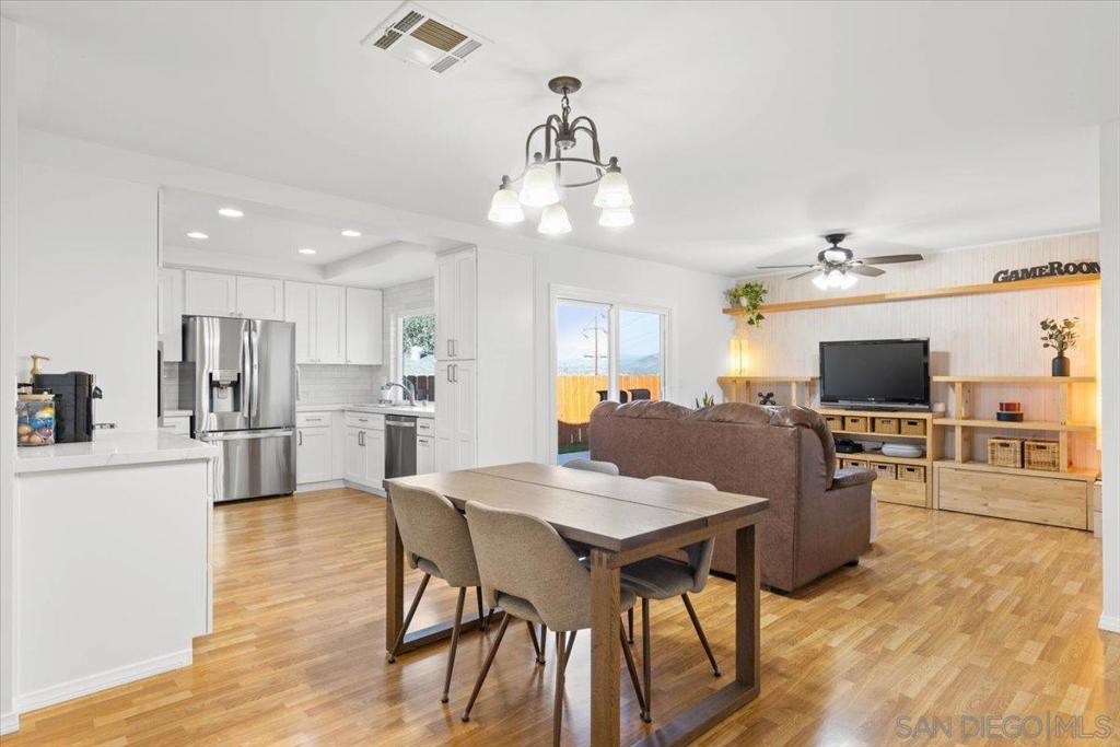 12431 Ridgeton Dr Property Photo 19