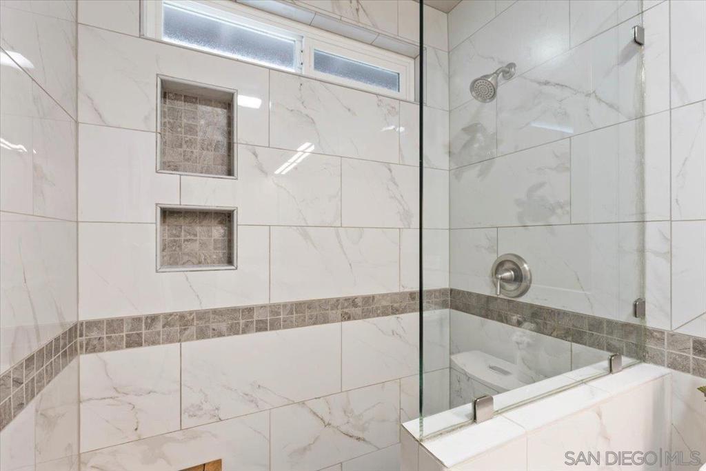 12431 Ridgeton Dr Property Photo 31