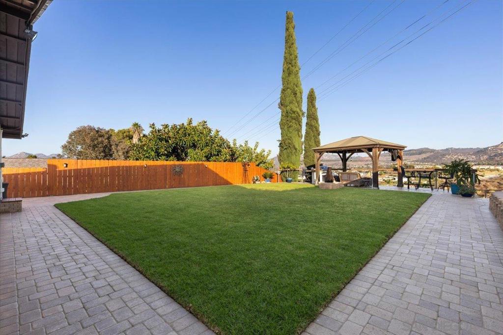 12431 Ridgeton Dr Property Photo 39