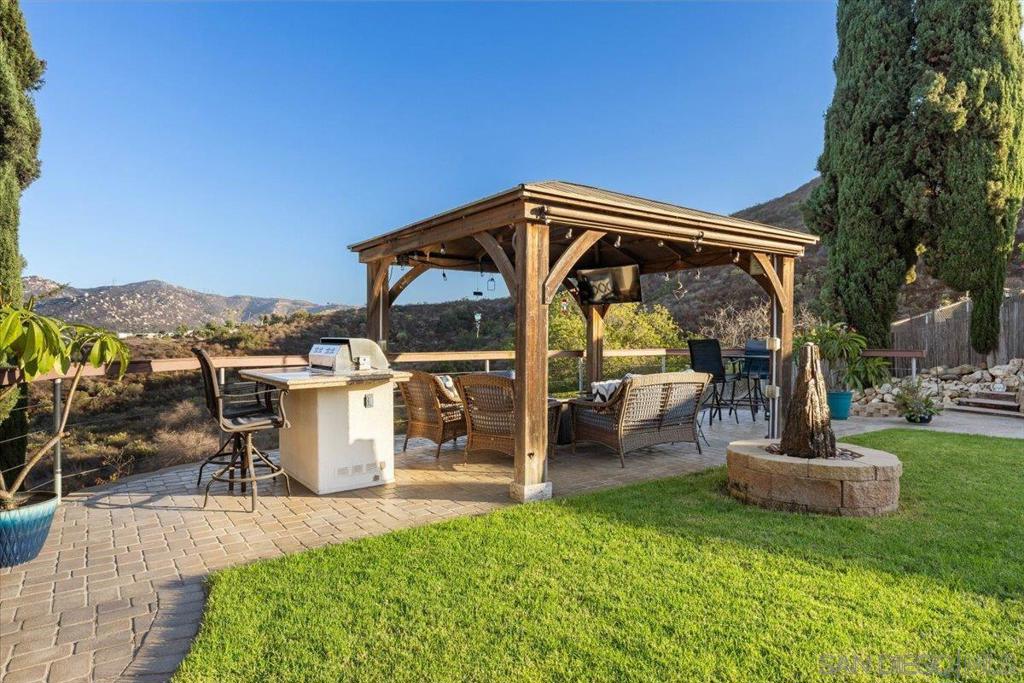 12431 Ridgeton Dr Property Photo 44