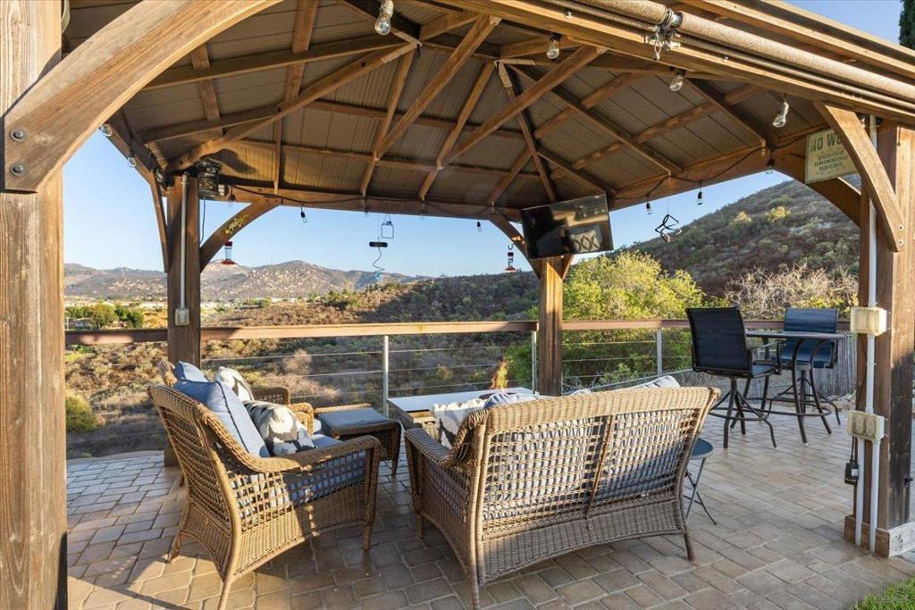 12431 Ridgeton Dr Property Photo 45